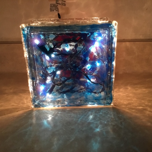 NEW, CHICAGO CUBS HAND-PAINTED STAINED GLASS, LIGHT UP BLOCK - Picture 5 of 7